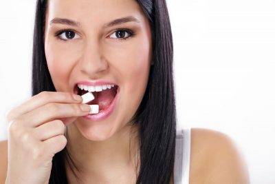 Benefits of Chewing Sugarless Gum Craving